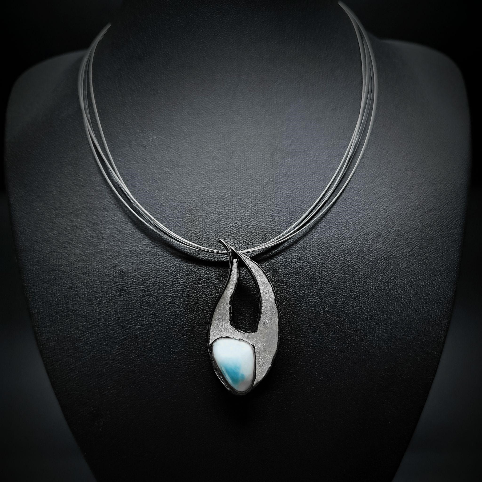 Dolphin's Snout Necklace