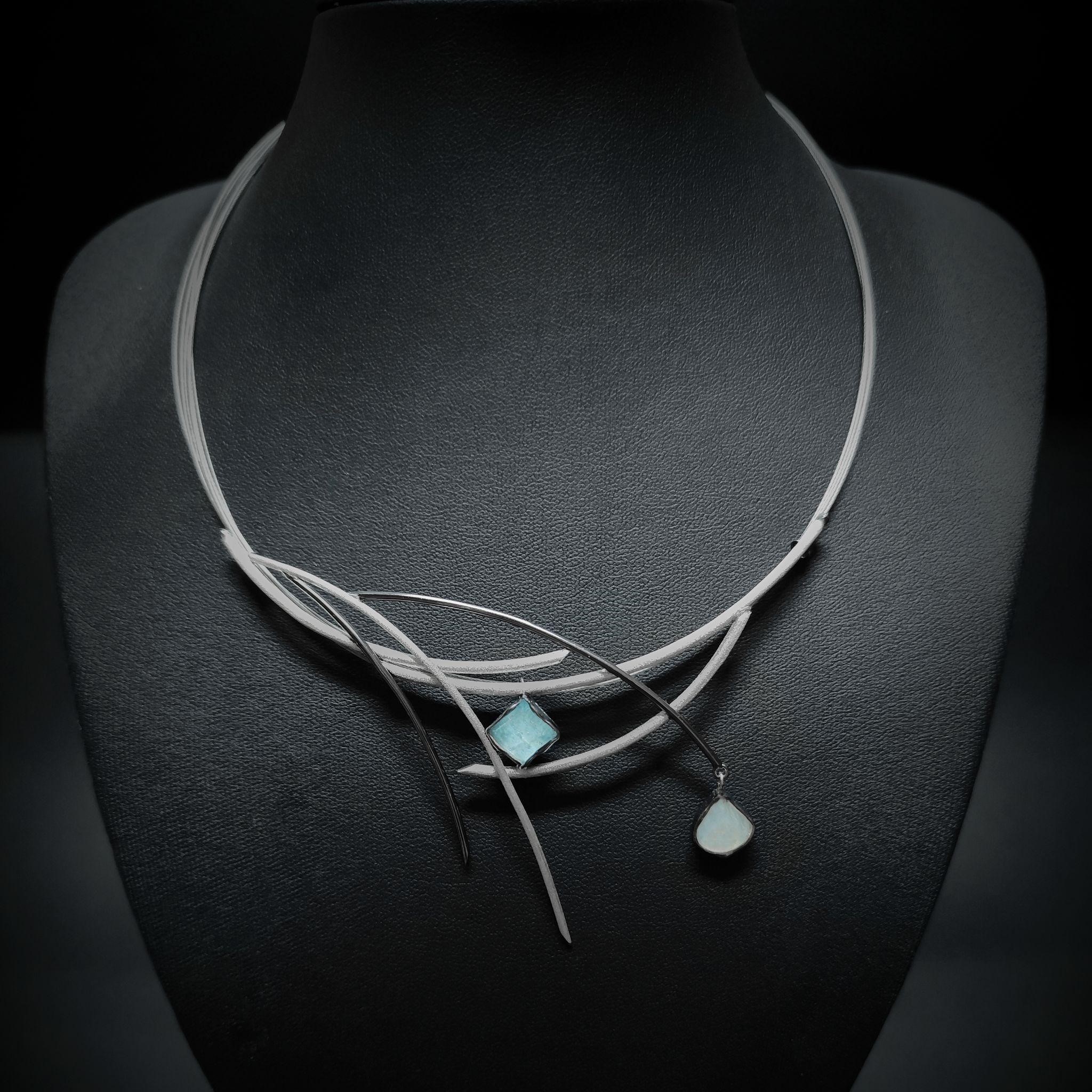 Through the Wires Necklace