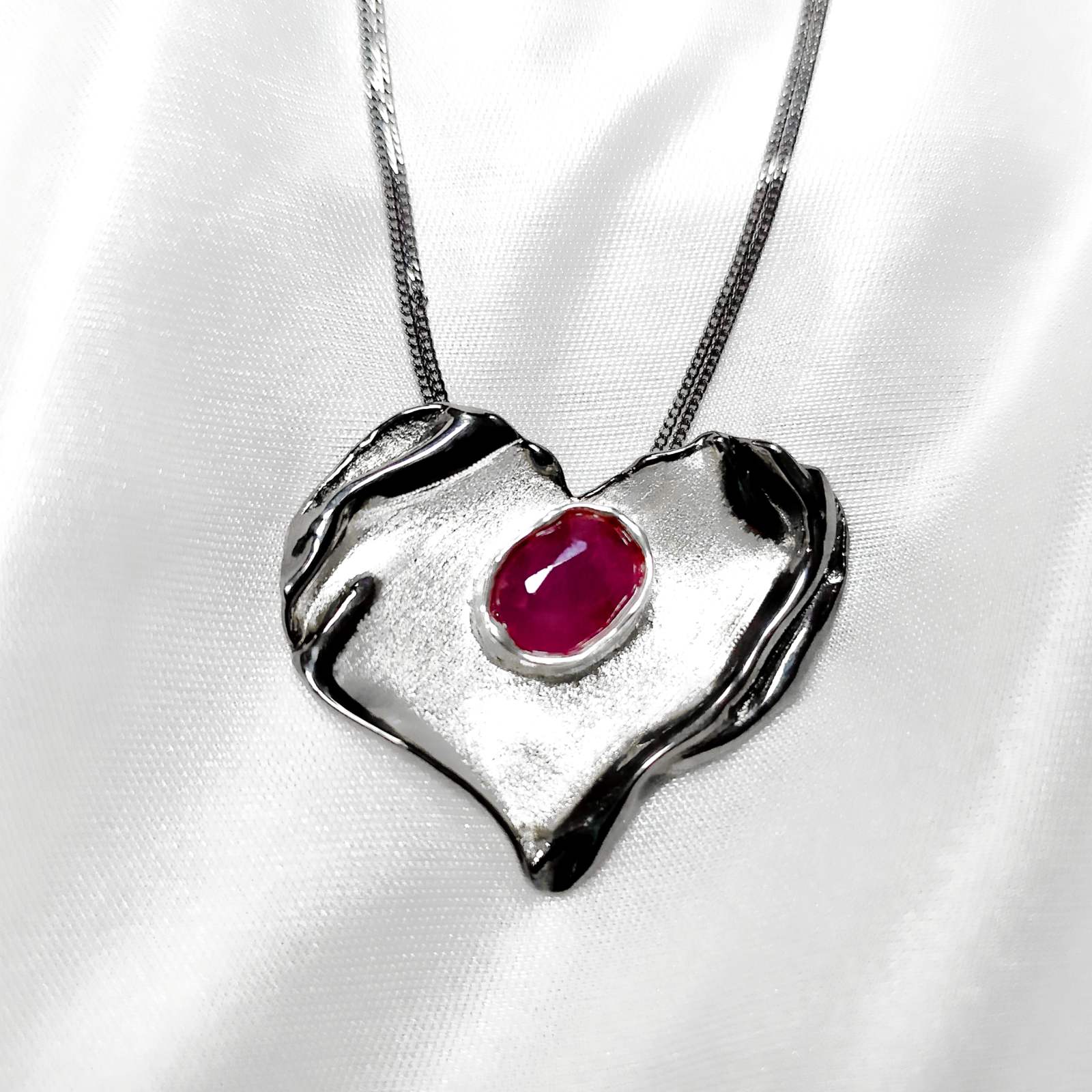 Love Necklace - Image 3